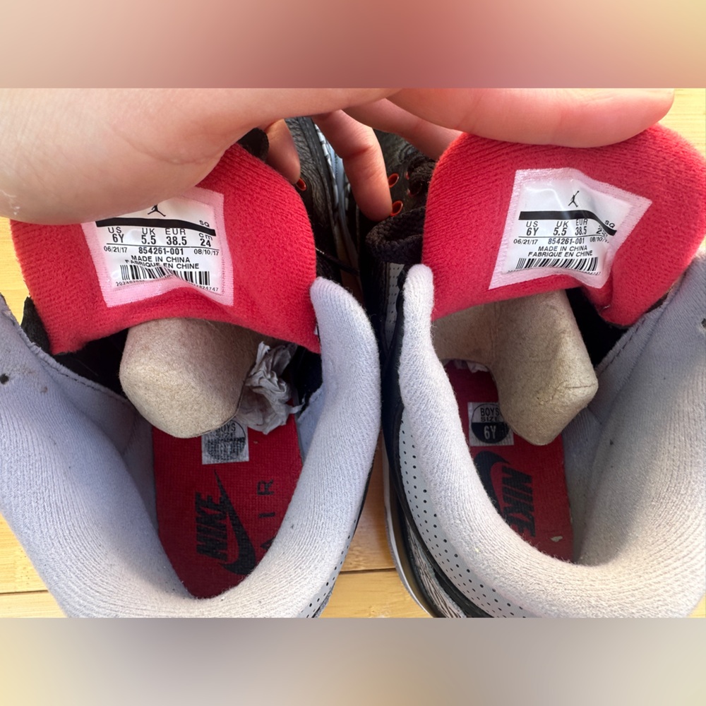 Air Jordan 3 Retro OG BG Black Cement 2018 size 6Y - Picture 9 of 11